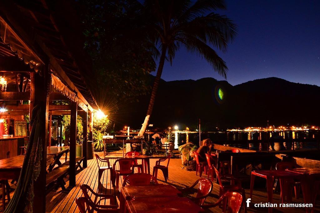 Aquario Pousada Hostel - Night Club イーリャ・グランデ エクステリア 写真